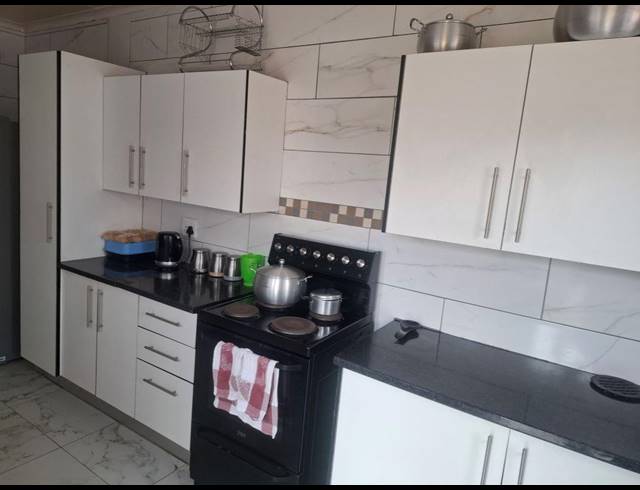 3 BEDROOM HOUSE FOR SALE IN GLEN HARVIE